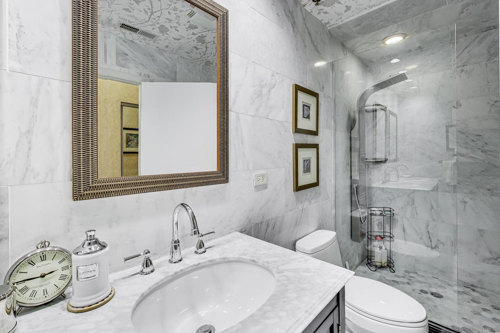 1016 West Madison Street, Unit 4S Chicago, IL 60607 - Photo 29 of 39