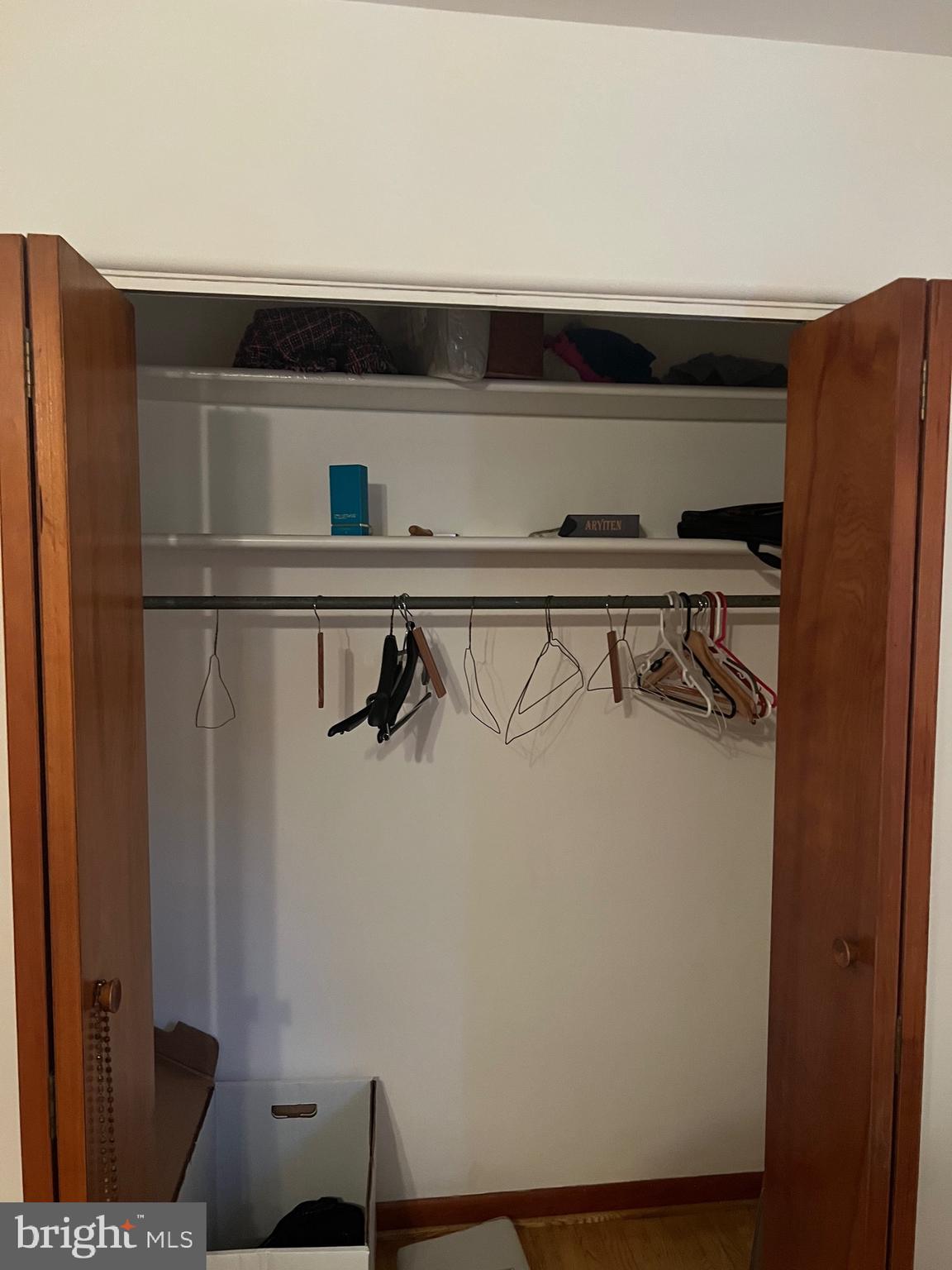 11915 Bedford Road Northeast Cumberland, MD 21502 - Photo 13 of 34 a close view of closet