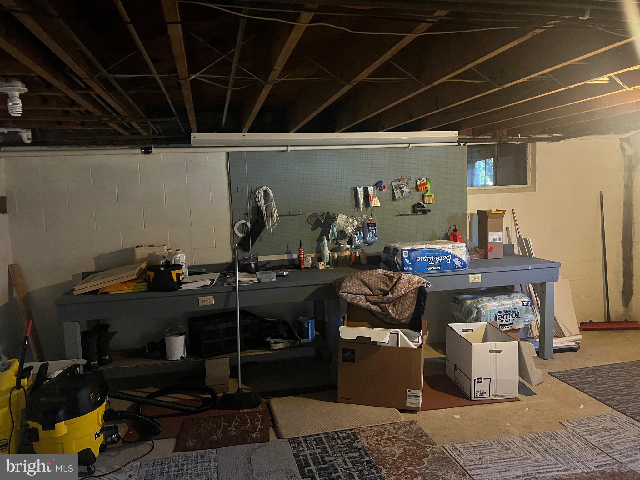 11915 Bedford Road Northeast Cumberland, MD 21502 - Photo 24 of 34 a room with storage and utility