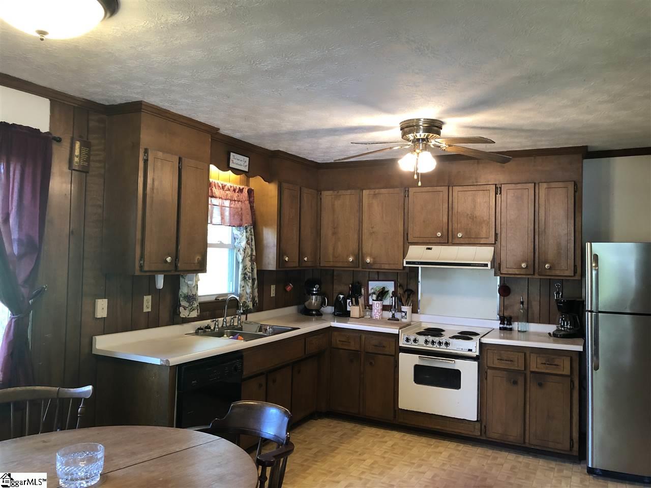 4434 Old Easley Bridge Road Easley, SC 29642 - Photo 6 of 16 Gallery Image 6
