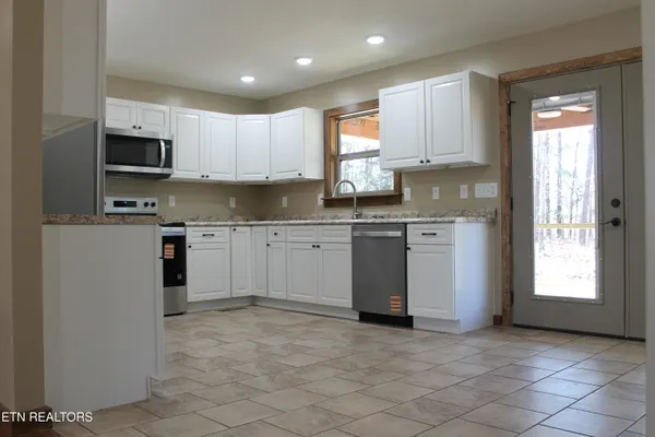 $369,000 | 807 Dulog Trail, Jamestown, TN 38556