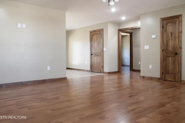 $369,000 | 807 Dulog Trail, Jamestown, TN 38556