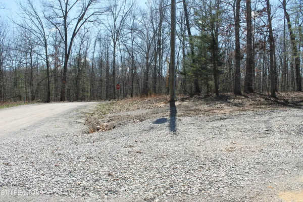 $369,000 | 807 Dulog Trail, Jamestown, TN 38556