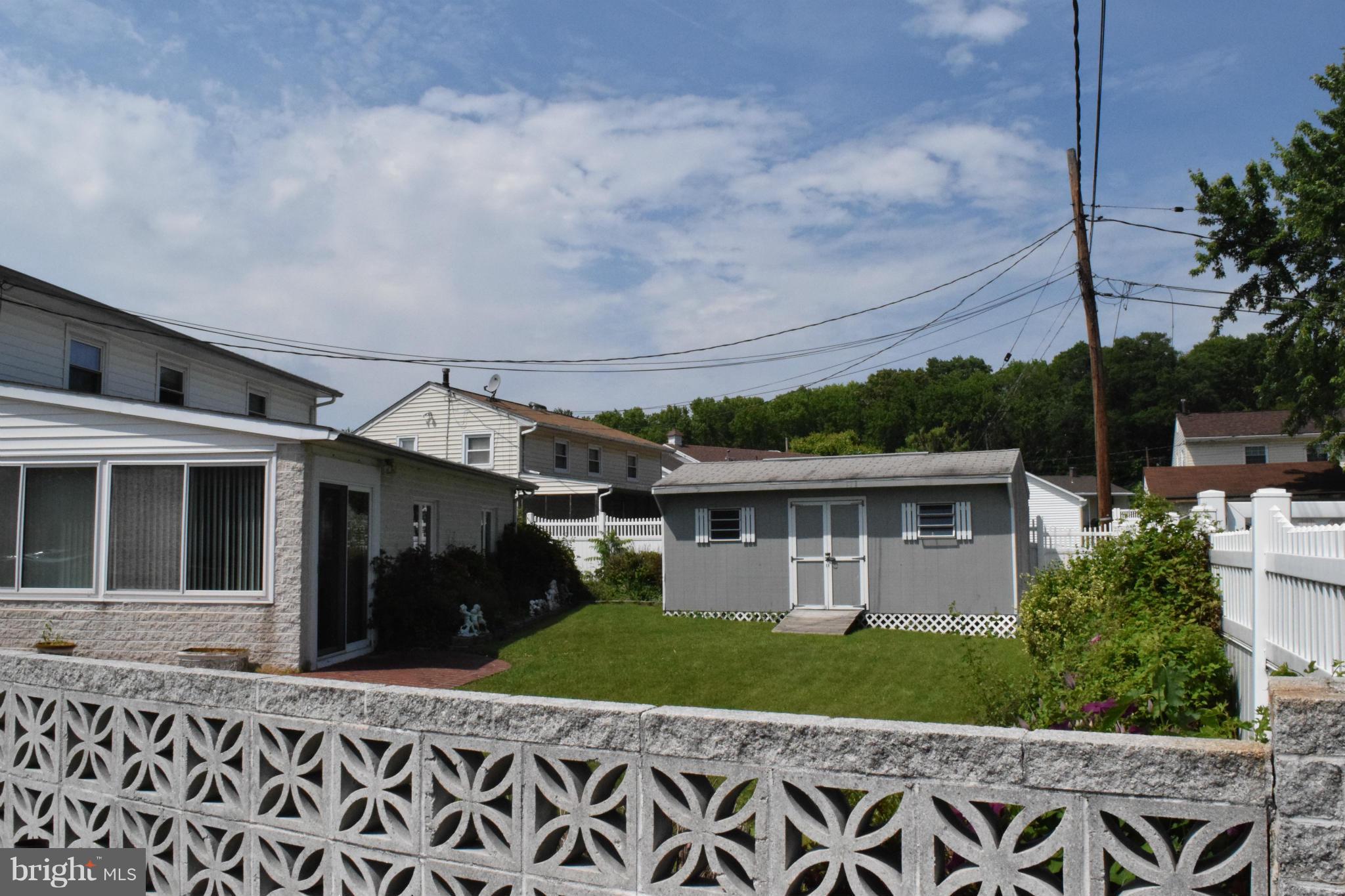 2501 Oak Manor Road Baltimore, MD 21219 - Photo 11 of 13 Exterior (General)