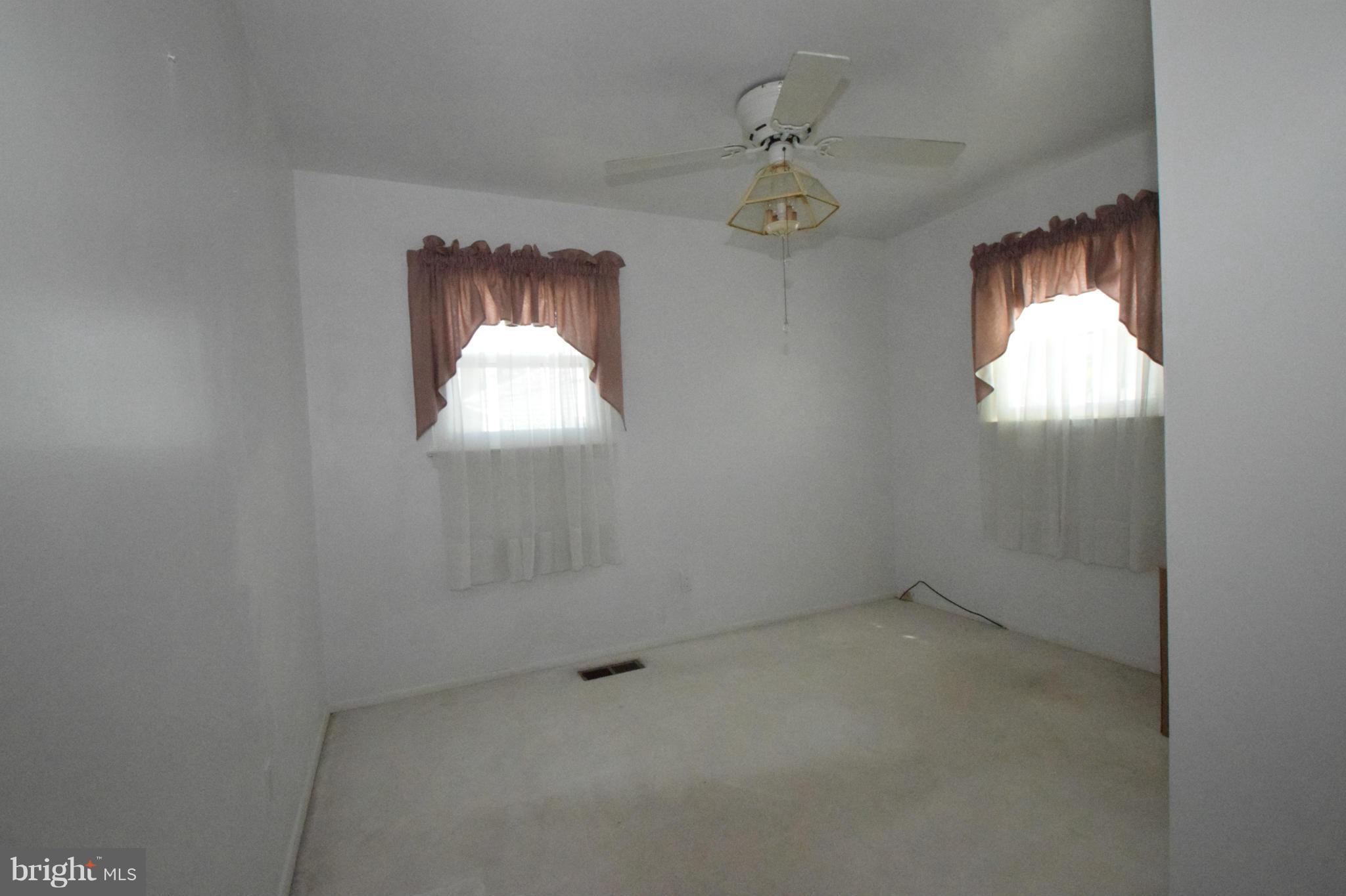 2501 Oak Manor Road Baltimore, MD 21219 - Photo 6 of 13 Bedroom