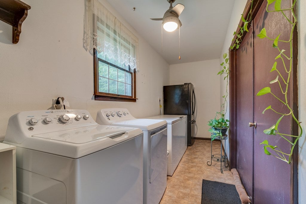 6456 Walnut Grove Road Mendota, VA 24270 - Photo 17 of 22 Gallery Image 17