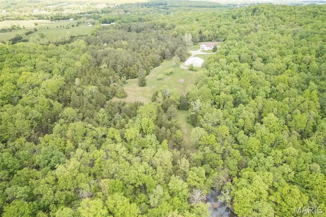 $999,900 | 107 Wildhorse Road, Farmington, MO 63640