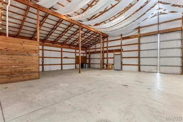 $999,900 | 107 Wildhorse Road, Farmington, MO 63640