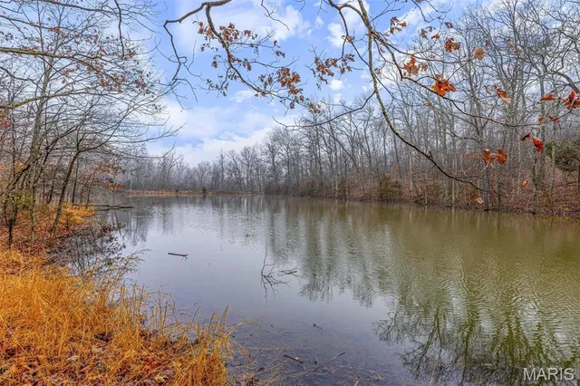 $999,900 | 107 Wildhorse Road, Farmington, MO 63640