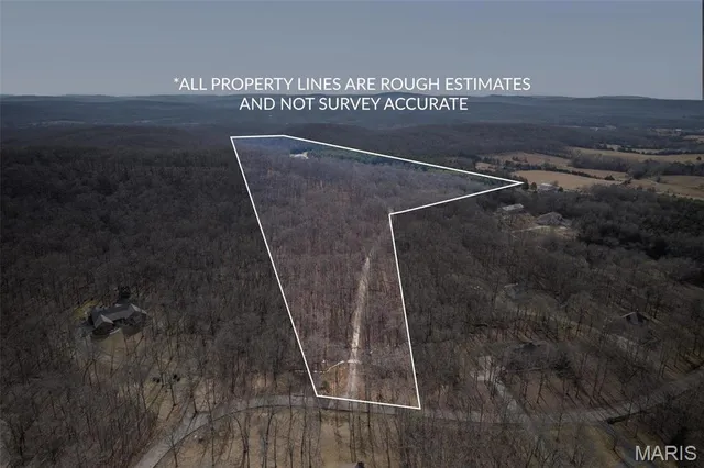 $999,900 | 107 Wildhorse Road, Farmington, MO 63640