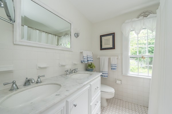 249B Middleton Road Boxford, MA 01921 - Photo 27 of 30 Gallery Image 27