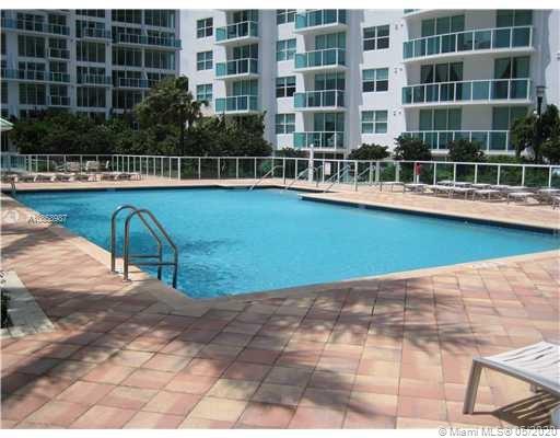 41 Southeast 5th Street, Unit 1908 Miami, FL 33131 - Photo 18 of 22