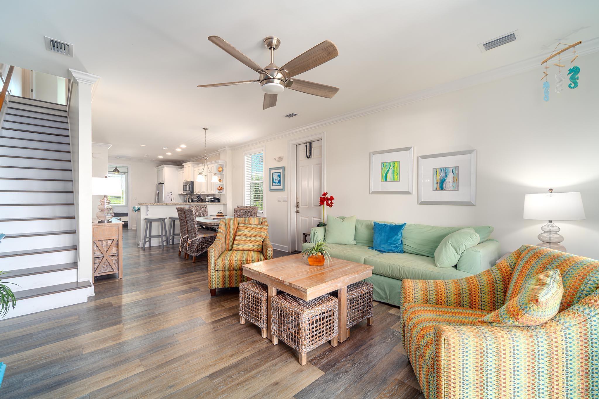 217 Sombrero Beach Road, Unit 1 & 2 Marathon, FL 33050 - Photo 29 of 67 Living Room