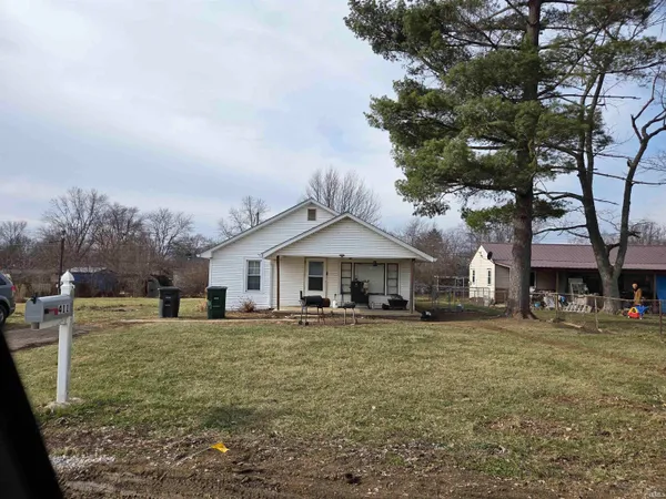 $69,900 | 411 North State Street, Muncie, IN 47303