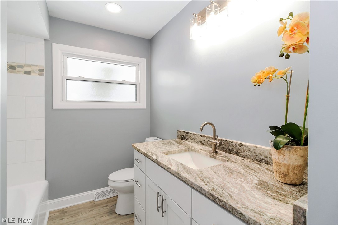 16985 Howe Road Strongsville, OH 44136 - Photo 18 of 34
