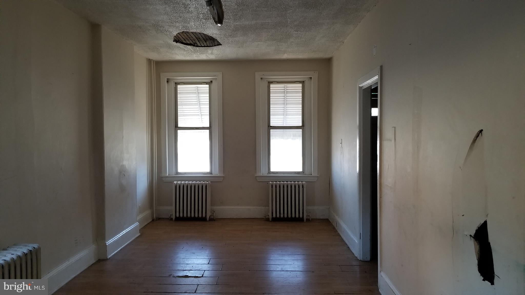 826 Butler Street Chester, PA 19013 - Photo 2 of 14 Gallery Image 2