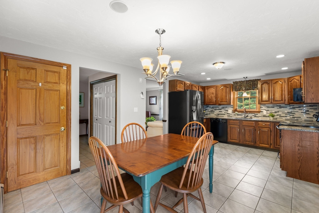 199 Brook Bend Road Hanson, MA 02341 - Photo 7 of 42 Gallery Image 7