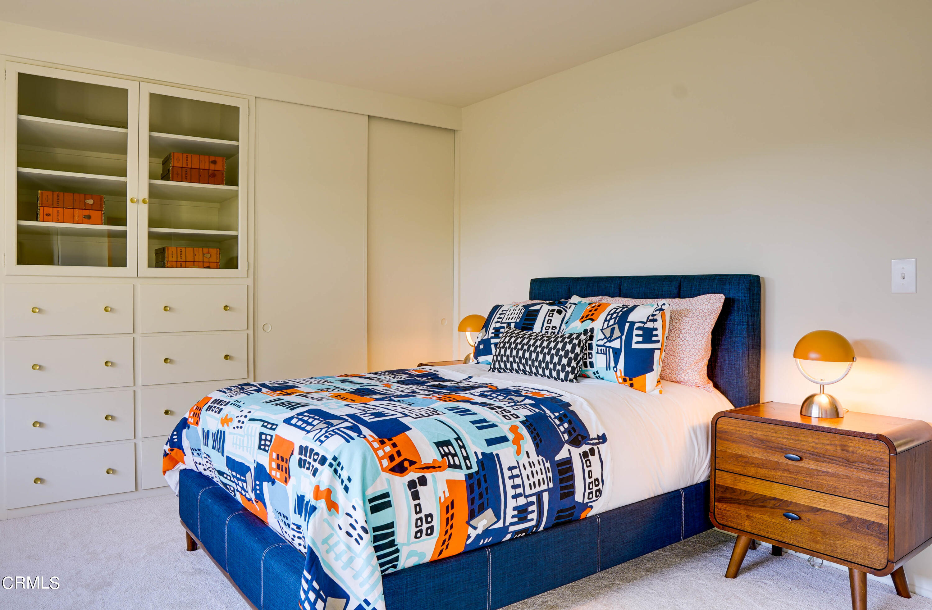 1535 Meadowbrook Road Altadena, CA 91001 - Photo 17 of 32 a bedroom with a bed and window