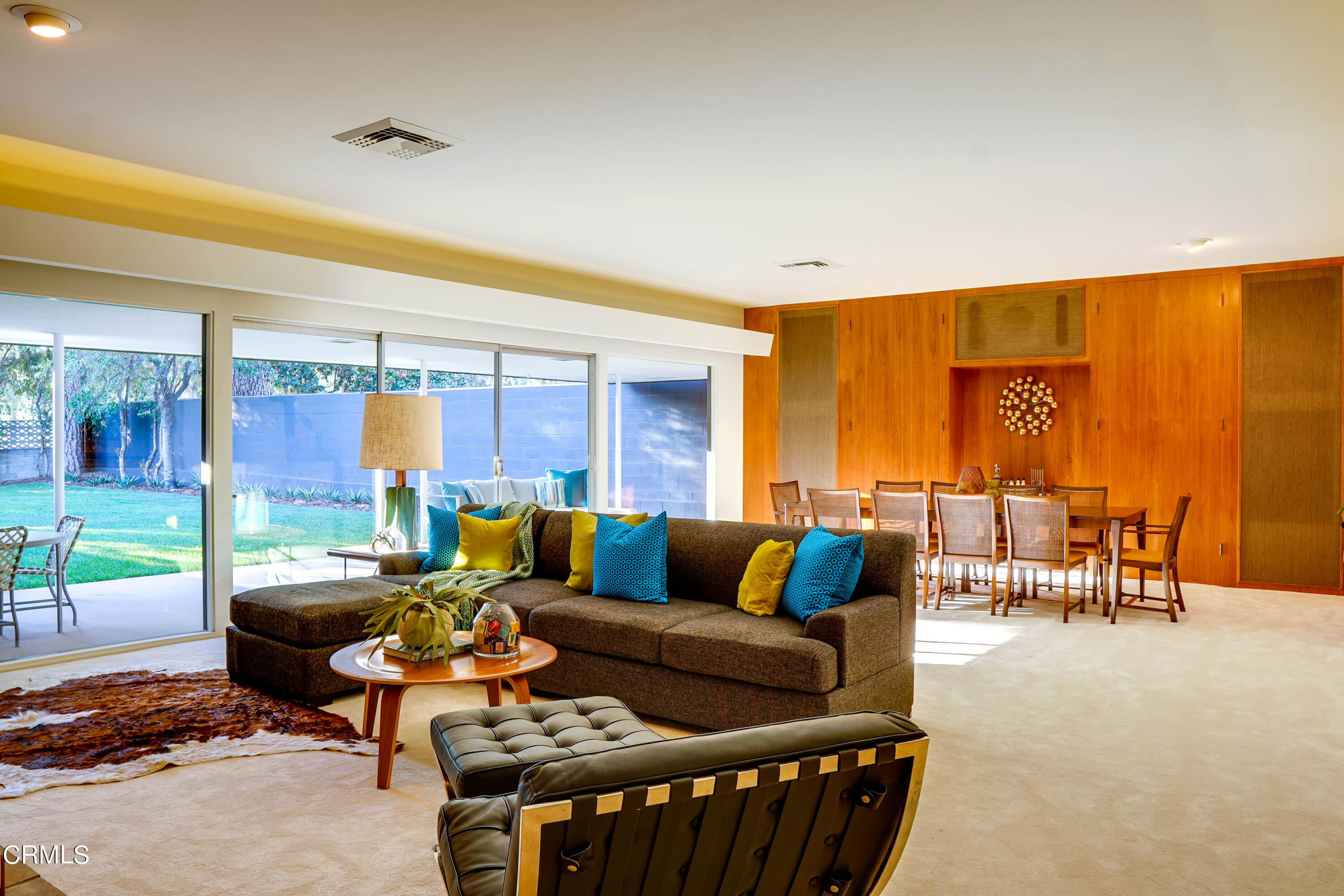 1535 Meadowbrook Road Altadena, CA 91001 - Photo 2 of 32 a living room with furniture and a large window