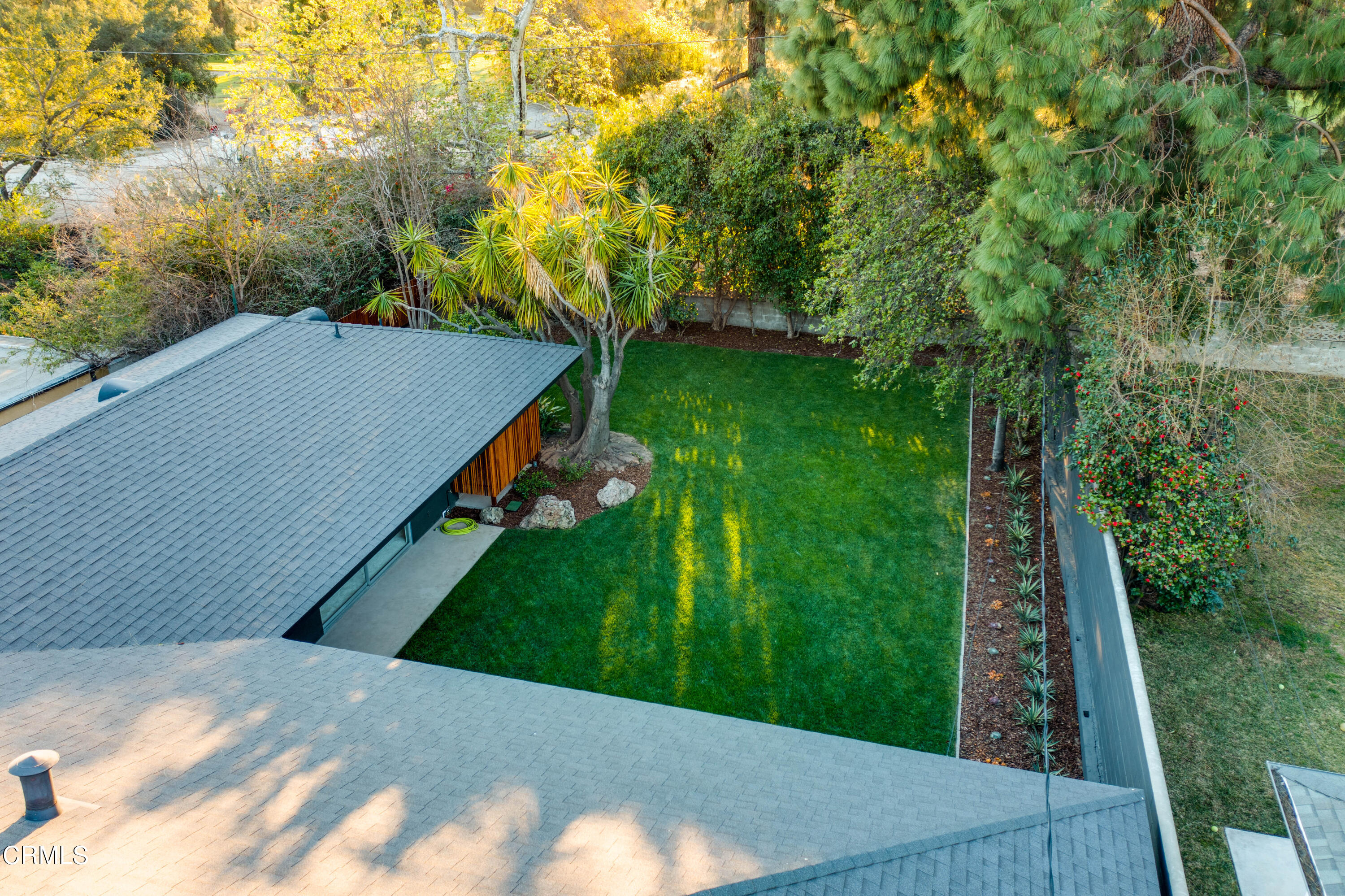 1535 Meadowbrook Road Altadena, CA 91001 - Photo 29 of 32 a view of a backyard