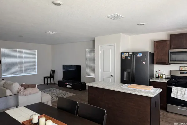 $1,700 | 13728 Grapeland Gap, San Antonio, TX 78254