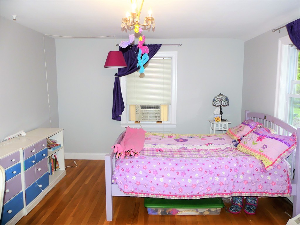 79 Shady Hill Road Newton, MA 02461 - Photo 11 of 16 Gallery Image 11
