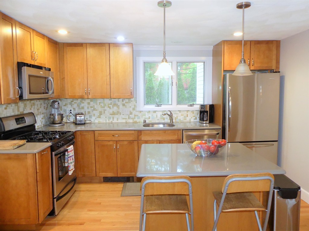 79 Shady Hill Road Newton, MA 02461 - Photo 5 of 16 Gallery Image 5
