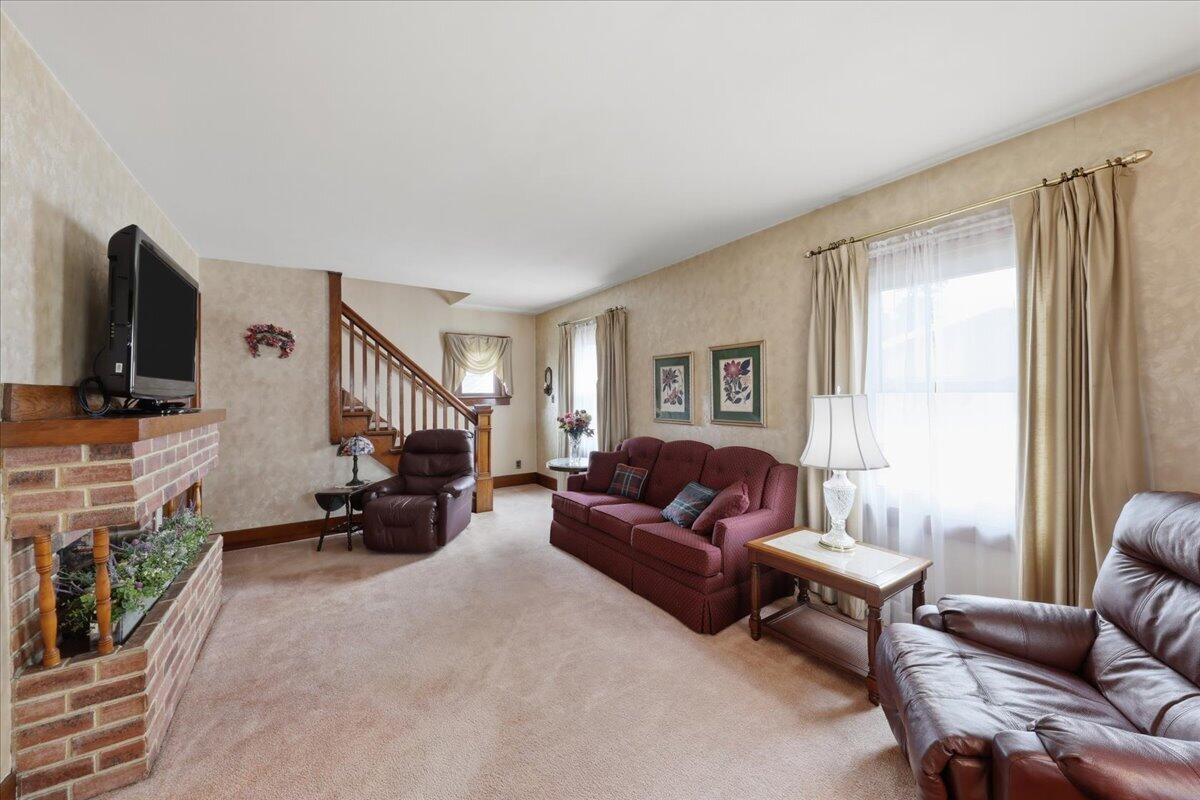 306 North Bechtle Avenue Springfield, OH 45504 - Photo 3 of 40 Gallery Image 3