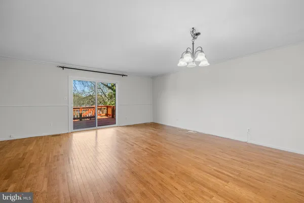 $2,800 | 1095 Travis Lane, Gaithersburg, MD 20879