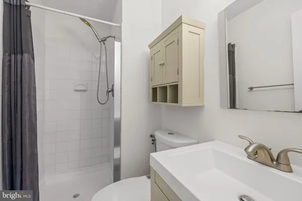 $2,800 | 1095 Travis Lane, Gaithersburg, MD 20879