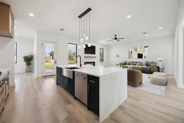 $899,000 | 15418 Jersey Drive, Jersey Village, TX 77040