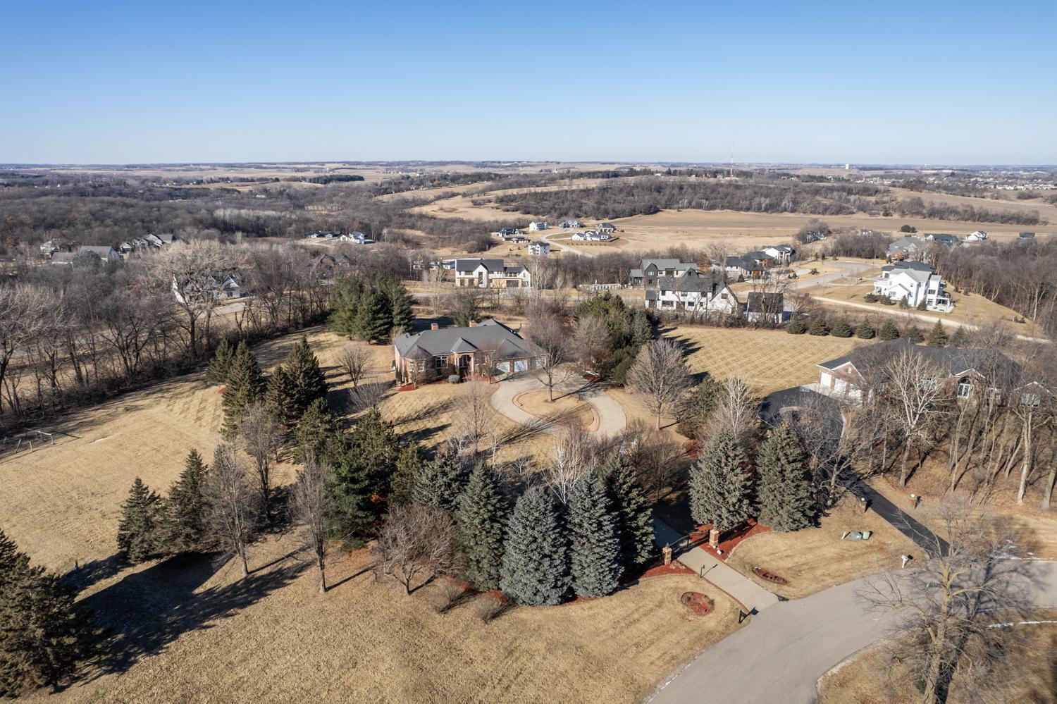 1083 Weatherhill Lane Southwest Rochester, MN 55902 - Photo 17 of 22
