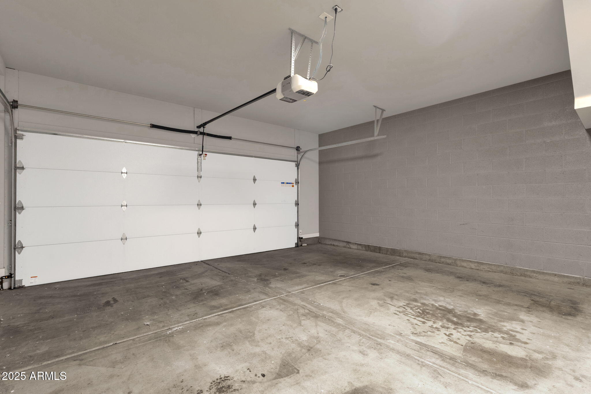 2727 East Thomas Road, Unit 9 Phoenix, AZ 85016 - Photo 42 of 46 a view of room