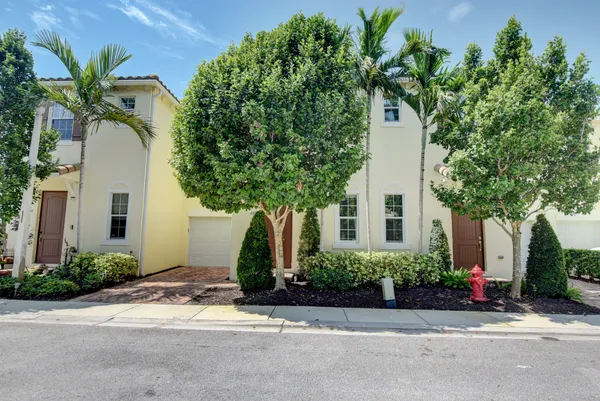 $449,000 | 480 Francesca Ridge Road, Boynton Beach, FL 33435