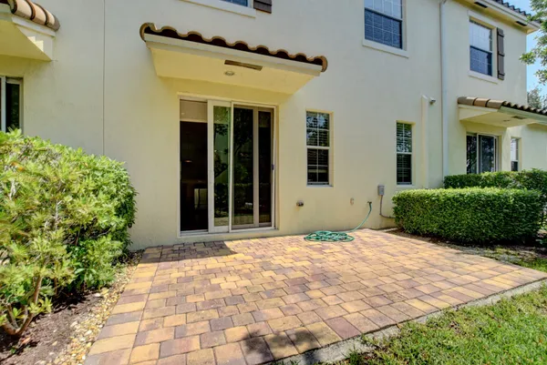$449,000 | 480 Francesca Ridge Road, Boynton Beach, FL 33435