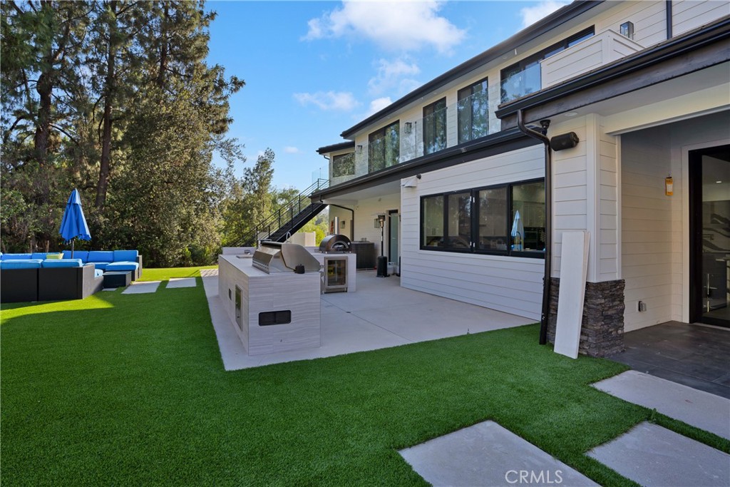 6006 Spring Valley Road Hidden Hills, CA 91302 - Photo 28 of 36