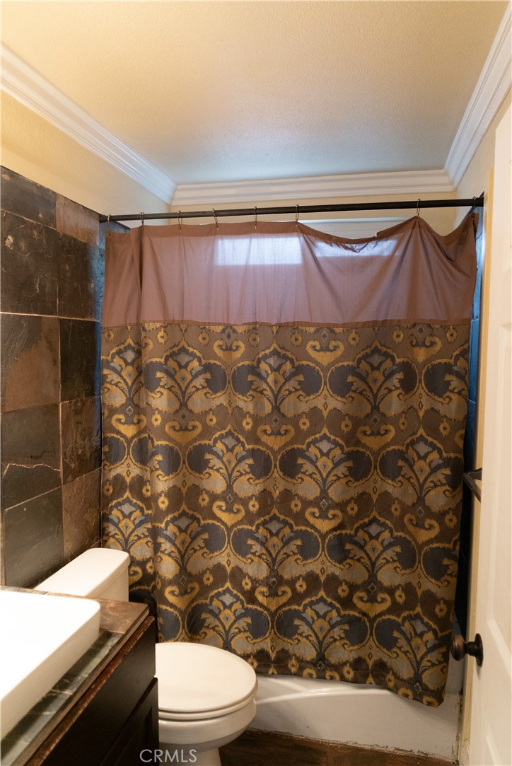 21983 Centurion Way Saugus, CA 91350 - Photo 14 of 19