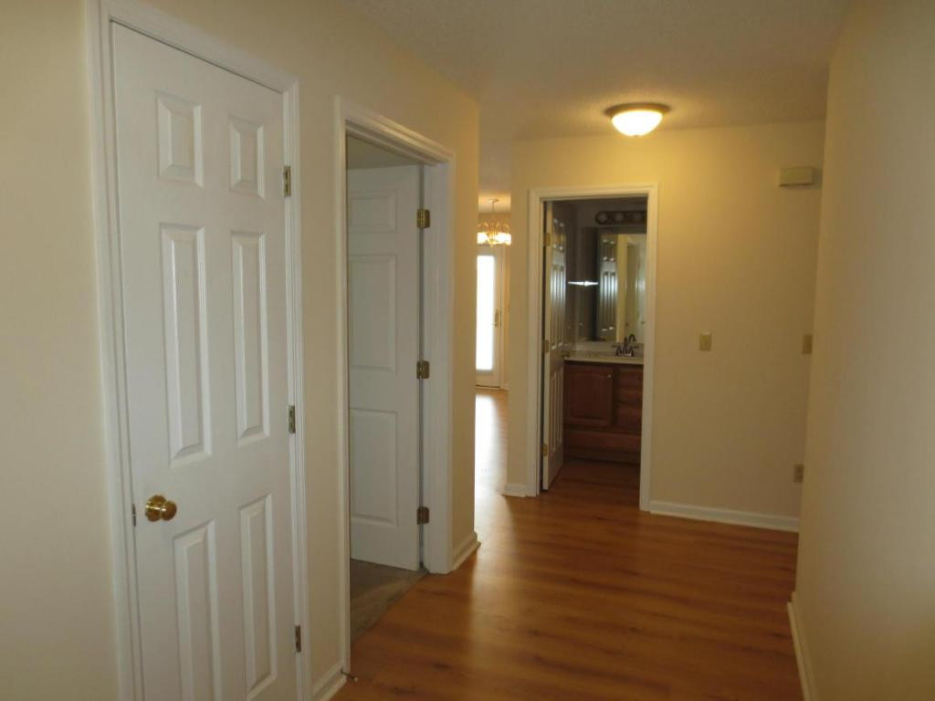 2700 Indian Ridge Road, Unit 8 Johnson City, TN 37604 - Photo 11 of 15 Photo 11