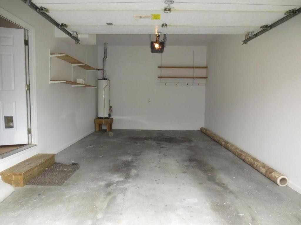 2700 Indian Ridge Road, Unit 8 Johnson City, TN 37604 - Photo 12 of 15 Photo 12