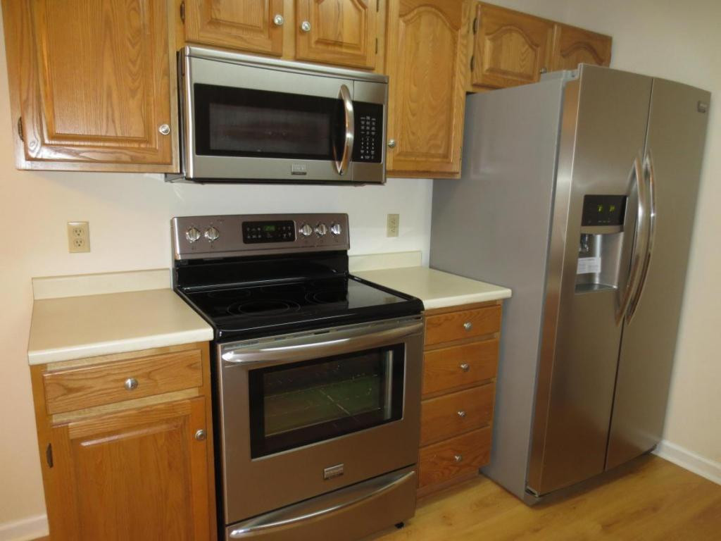 2700 Indian Ridge Road, Unit 8 Johnson City, TN 37604 - Photo 2 of 15 Photo 2