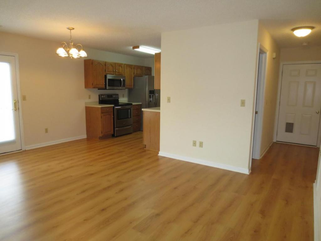 2700 Indian Ridge Road, Unit 8 Johnson City, TN 37604 - Photo 5 of 15 Photo 5