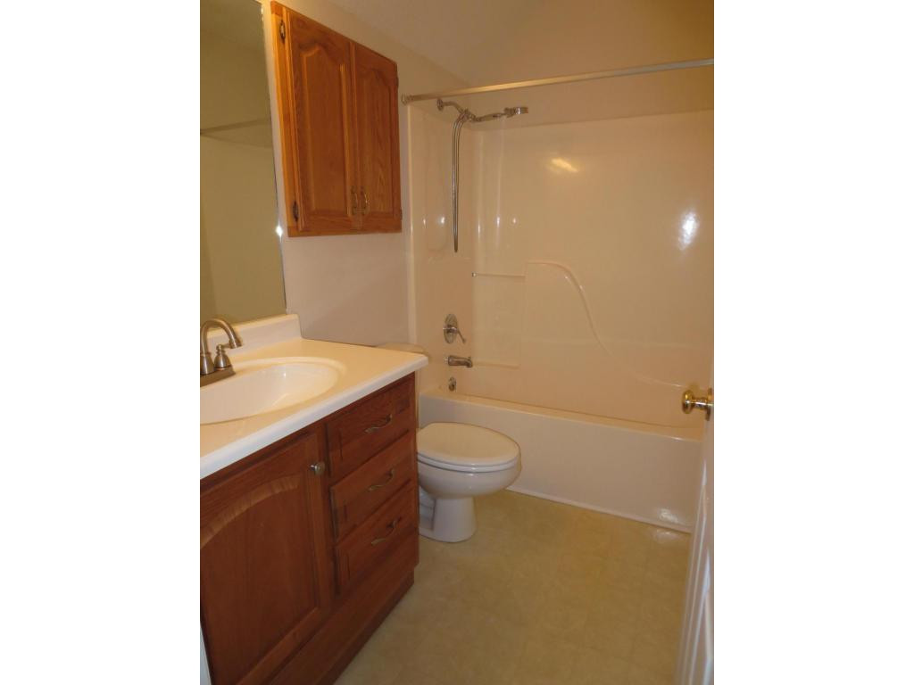2700 Indian Ridge Road, Unit 8 Johnson City, TN 37604 - Photo 9 of 15 Photo 9