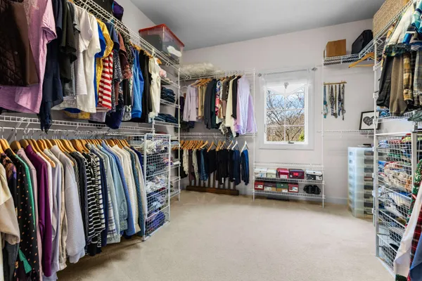 $750,000 | 10125 Creek Ridge Trail, Belvidere, IL 61008