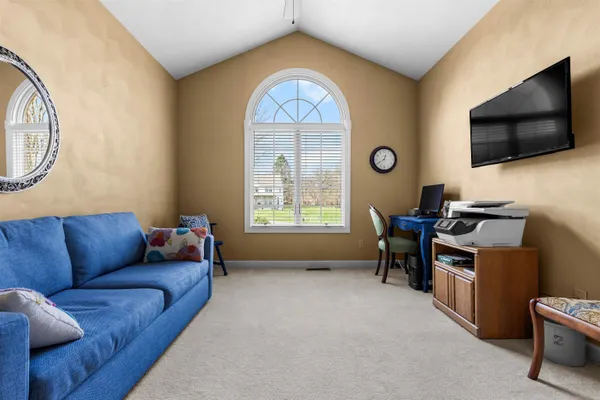 $750,000 | 10125 Creek Ridge Trail, Belvidere, IL 61008