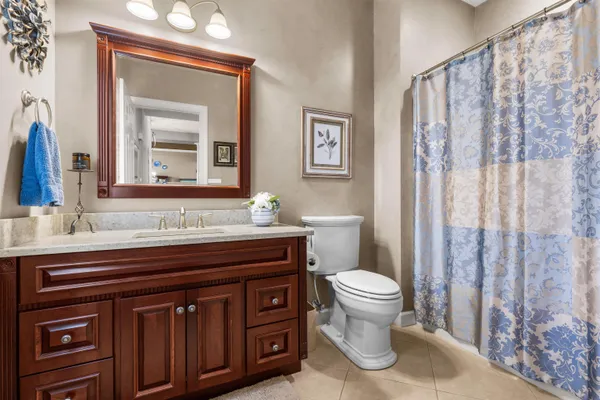 $750,000 | 10125 Creek Ridge Trail, Belvidere, IL 61008