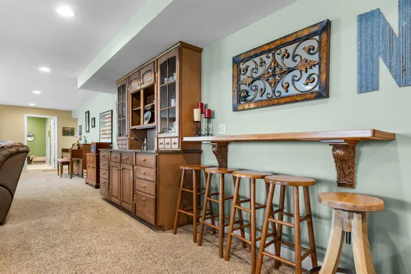 $750,000 | 10125 Creek Ridge Trail, Belvidere, IL 61008