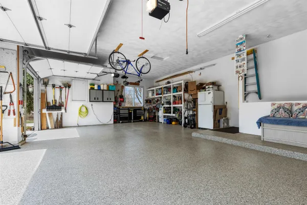 $750,000 | 10125 Creek Ridge Trail, Belvidere, IL 61008