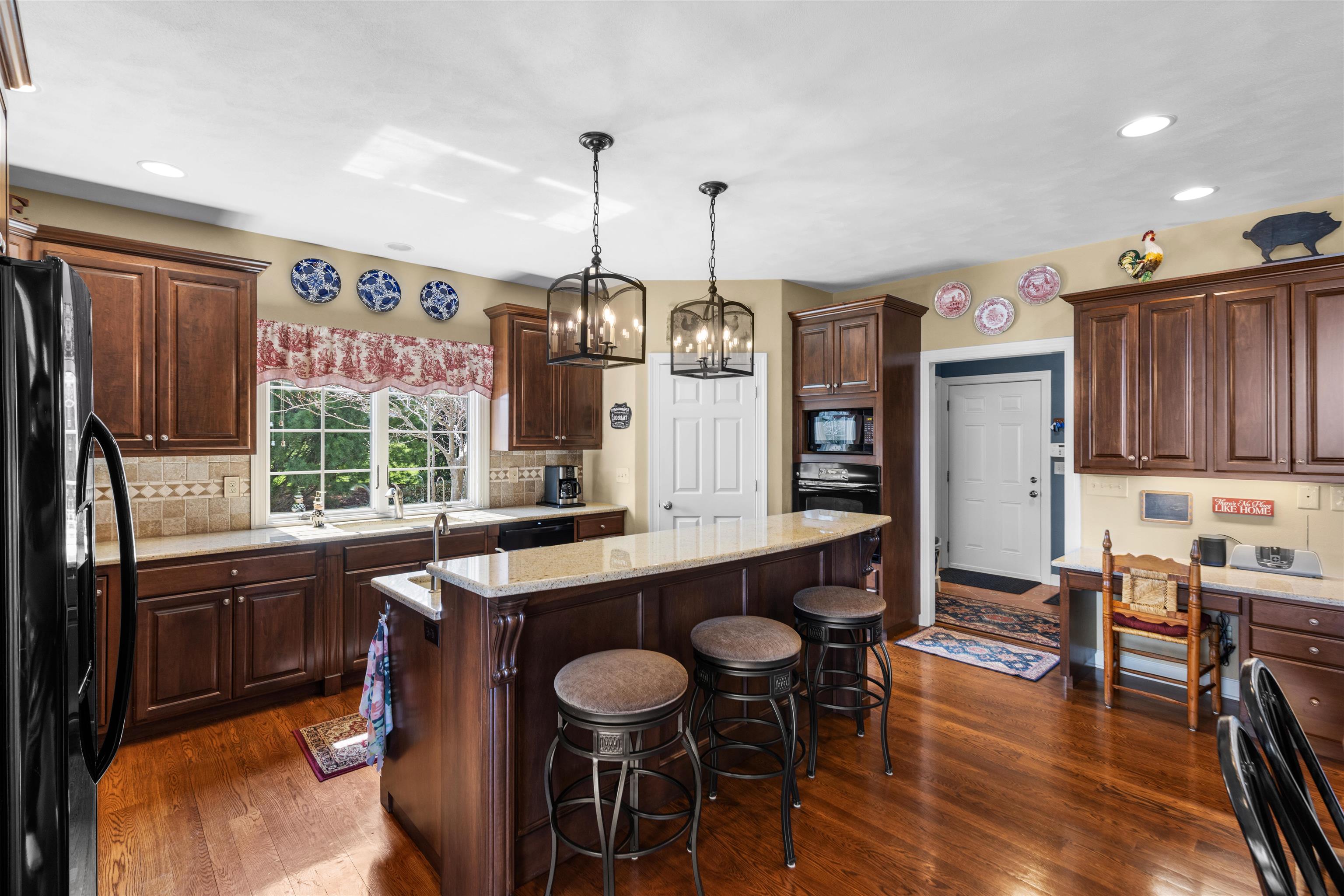 10125 Creek Ridge Trail Belvidere, IL 61008 - Photo 4 of 37