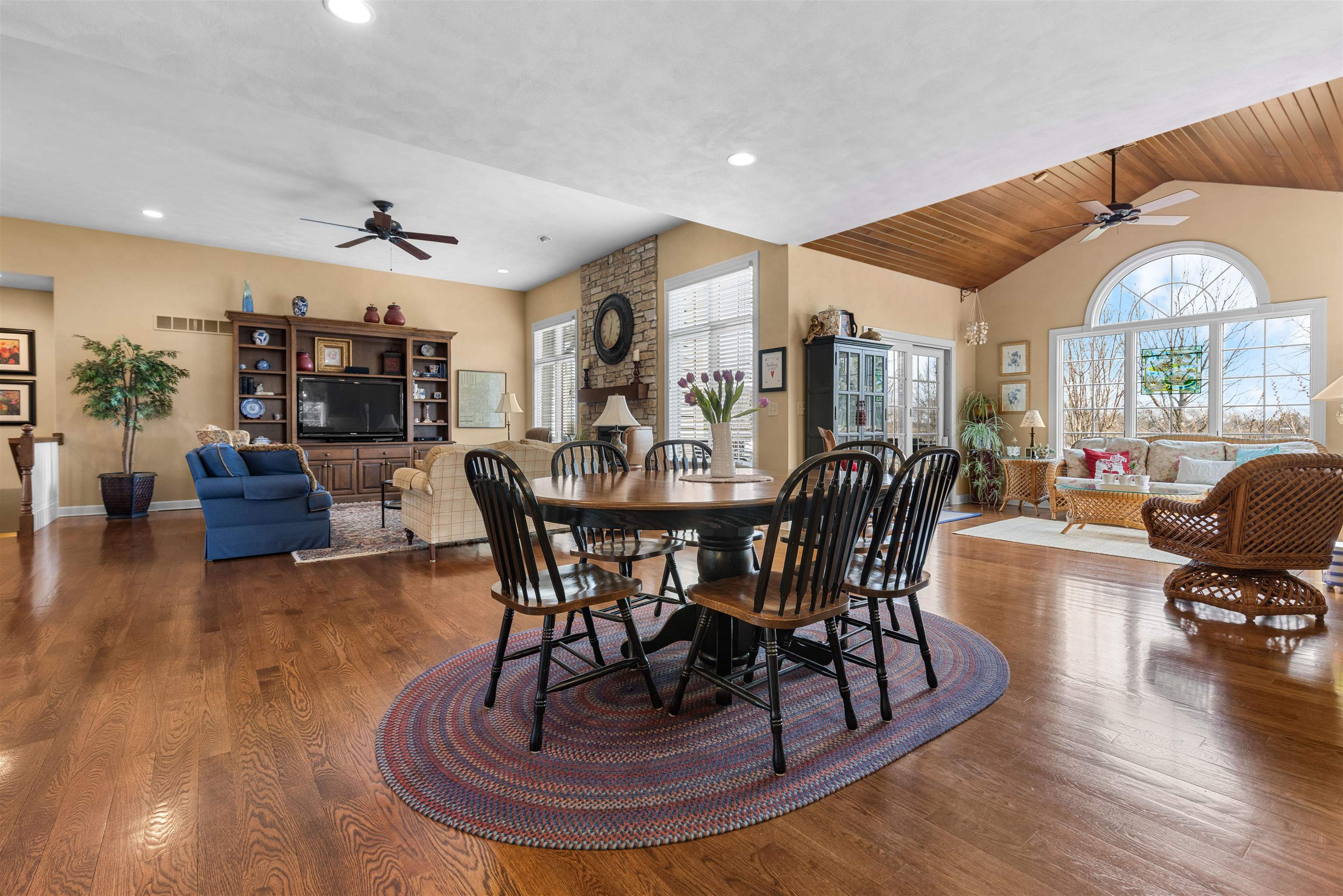 10125 Creek Ridge Trail Belvidere, IL 61008 - Photo 7 of 37