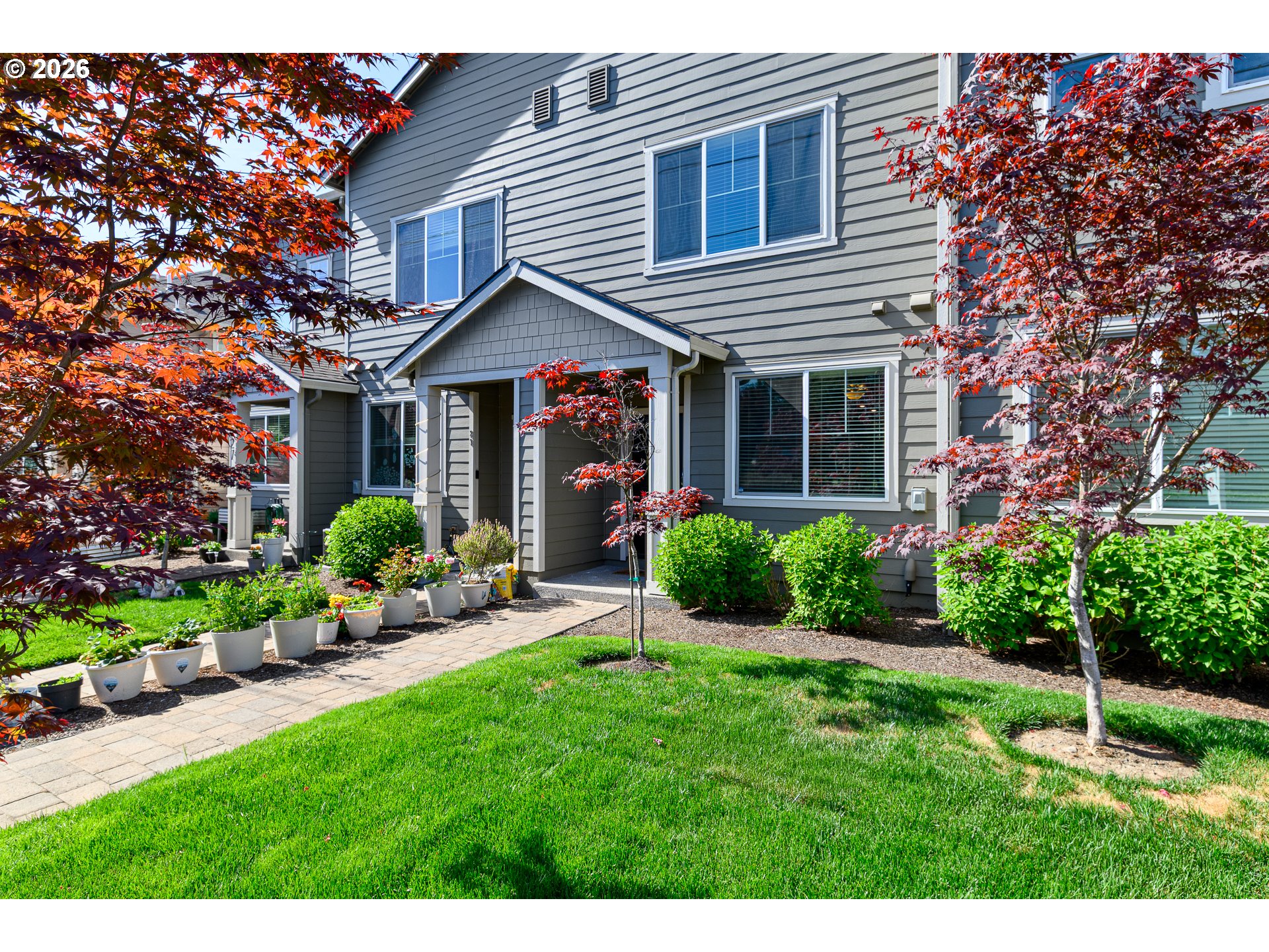 17 Northeast 134th Place Portland, OR 97230 - Photo 2 of 31